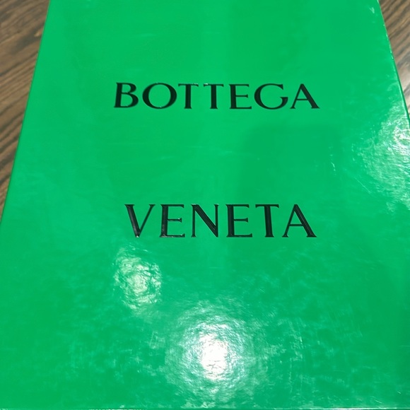 Authentic Bottega Veneta Lug tire boot - Picture 9 of 13